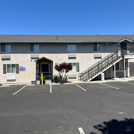 Western Motel Salinas Dış mekan fotoğraf